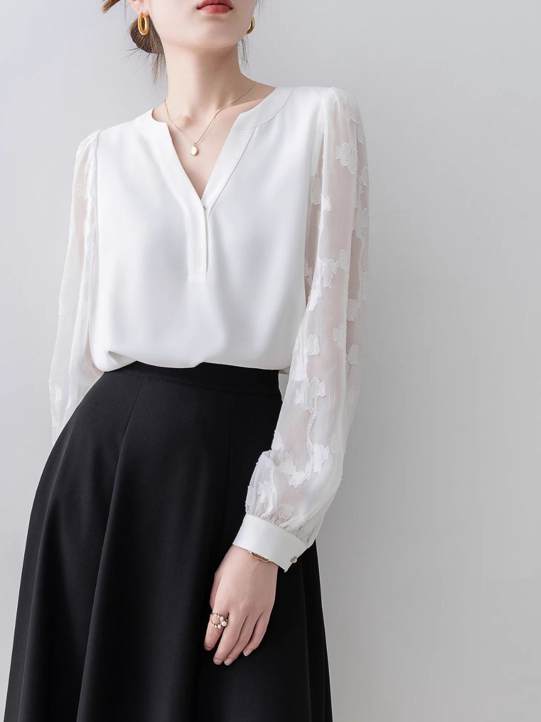 Floral Sleeve V-Neck Top