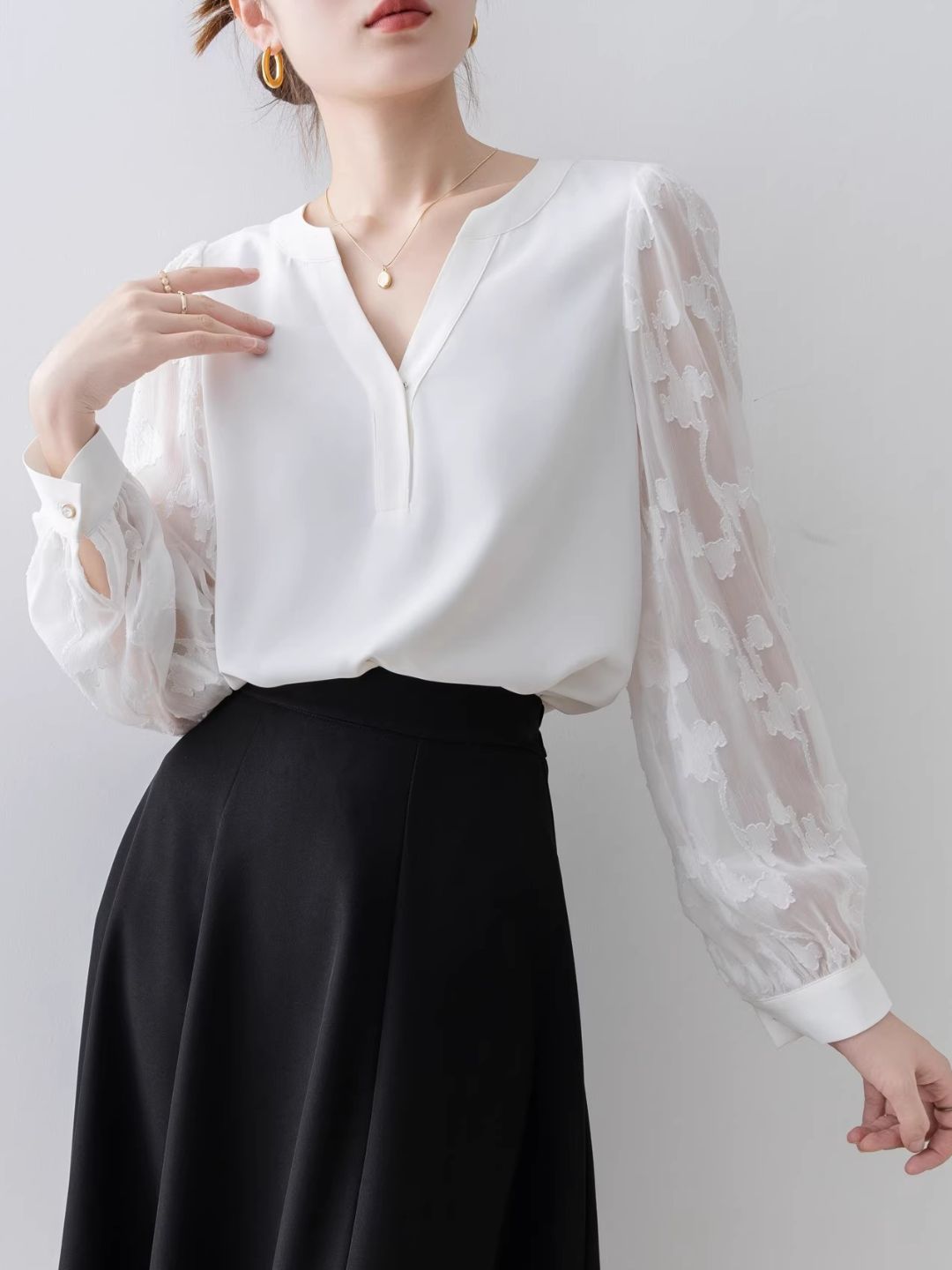 Floral Sleeve V-Neck Top