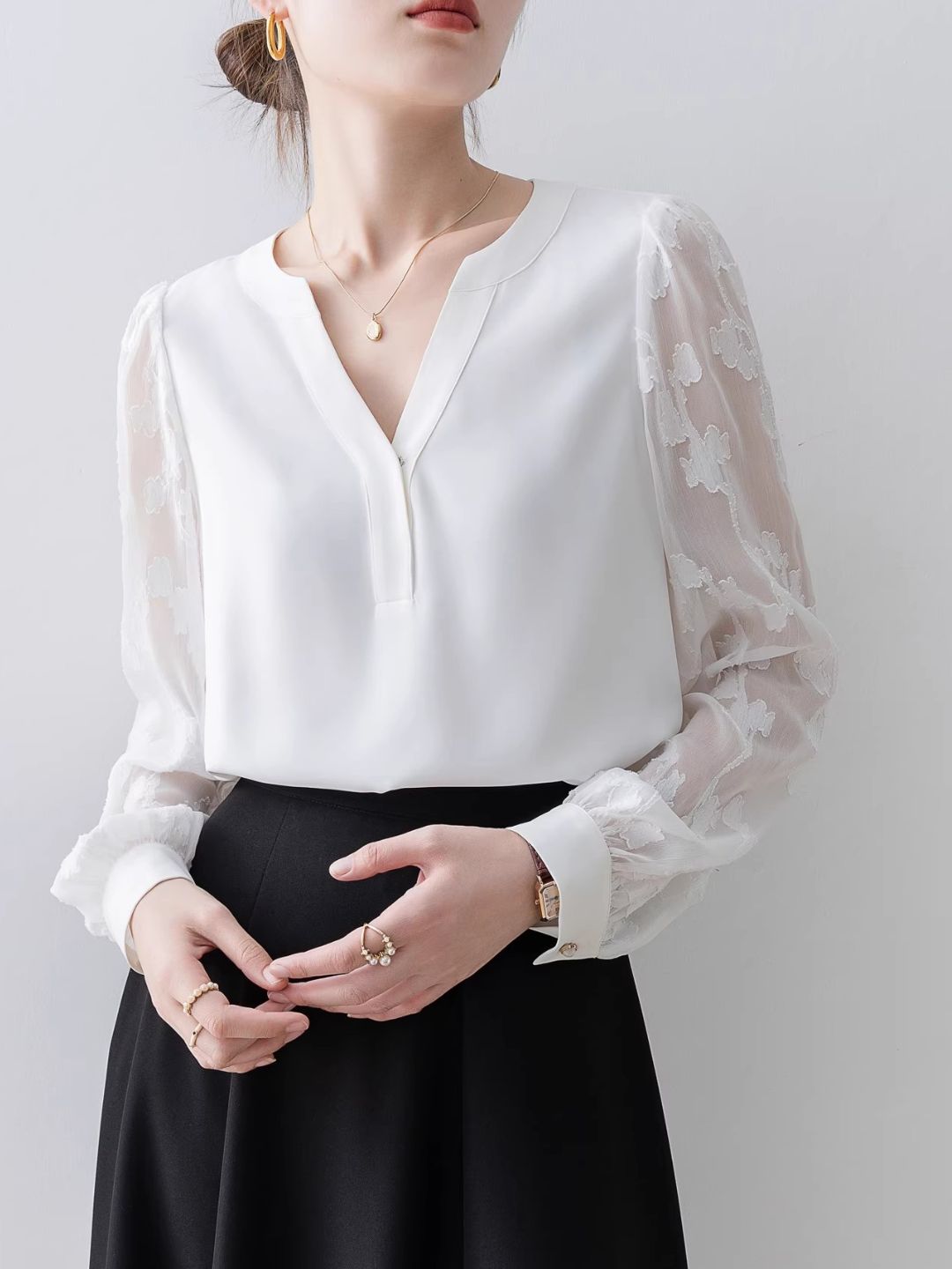 Floral Sleeve V-Neck Top