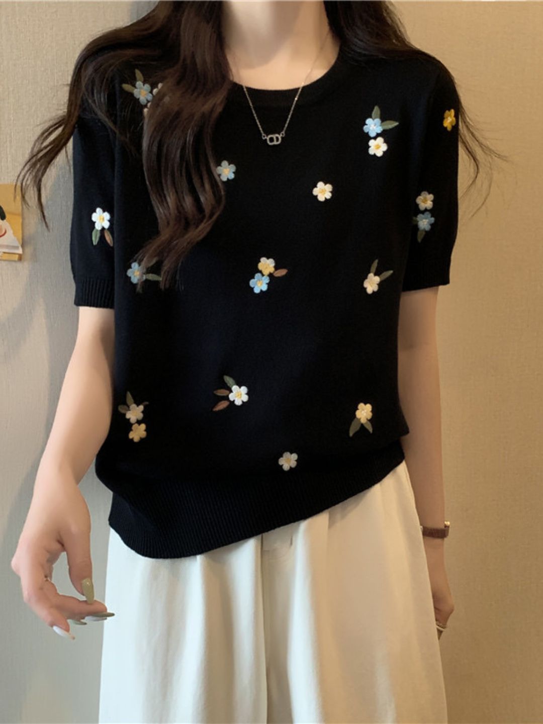 Crew Neck Embroidered Knitted Short Sleeves - Blue