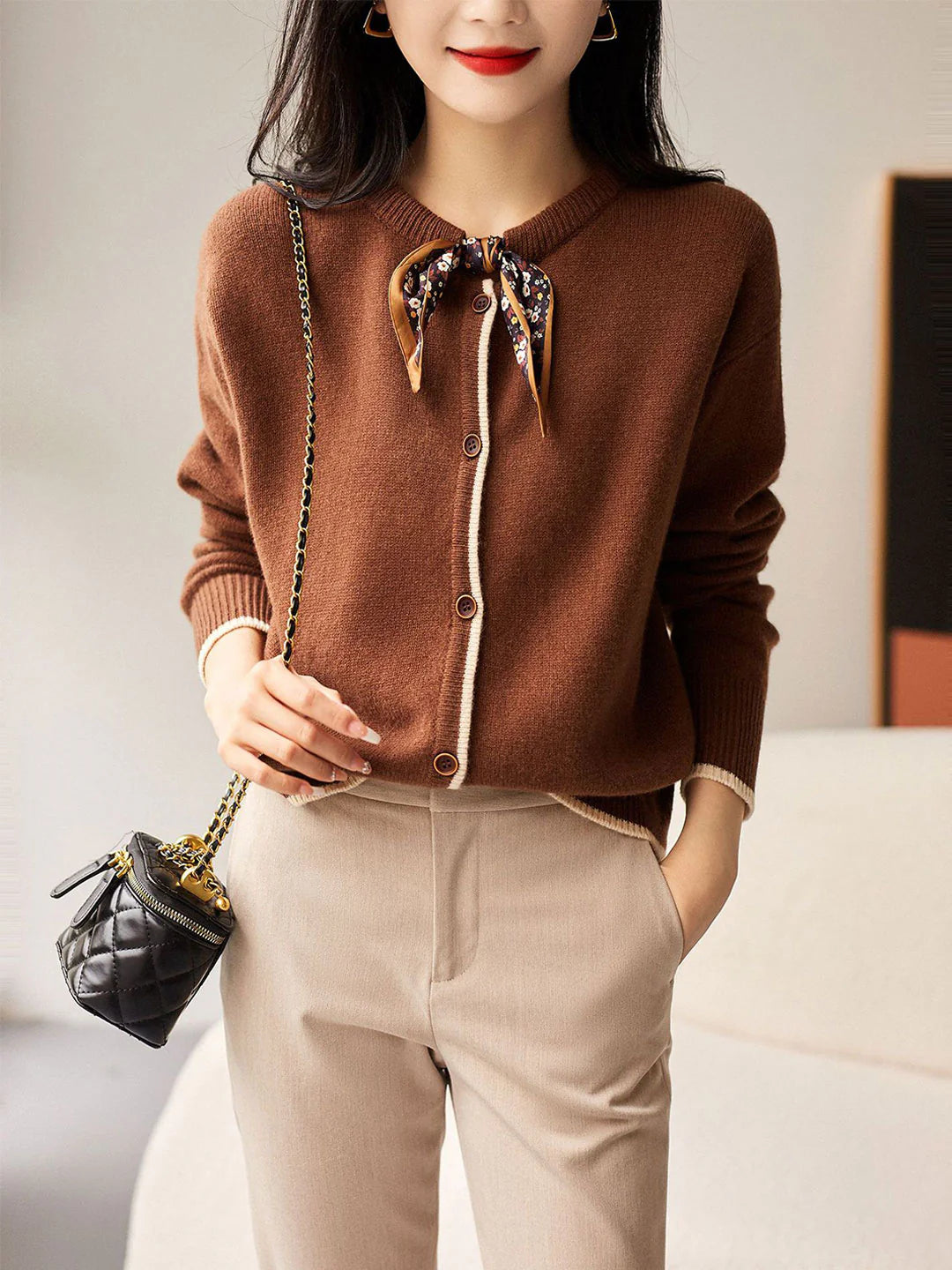 Vintage Crew Neck knitted Cardigan