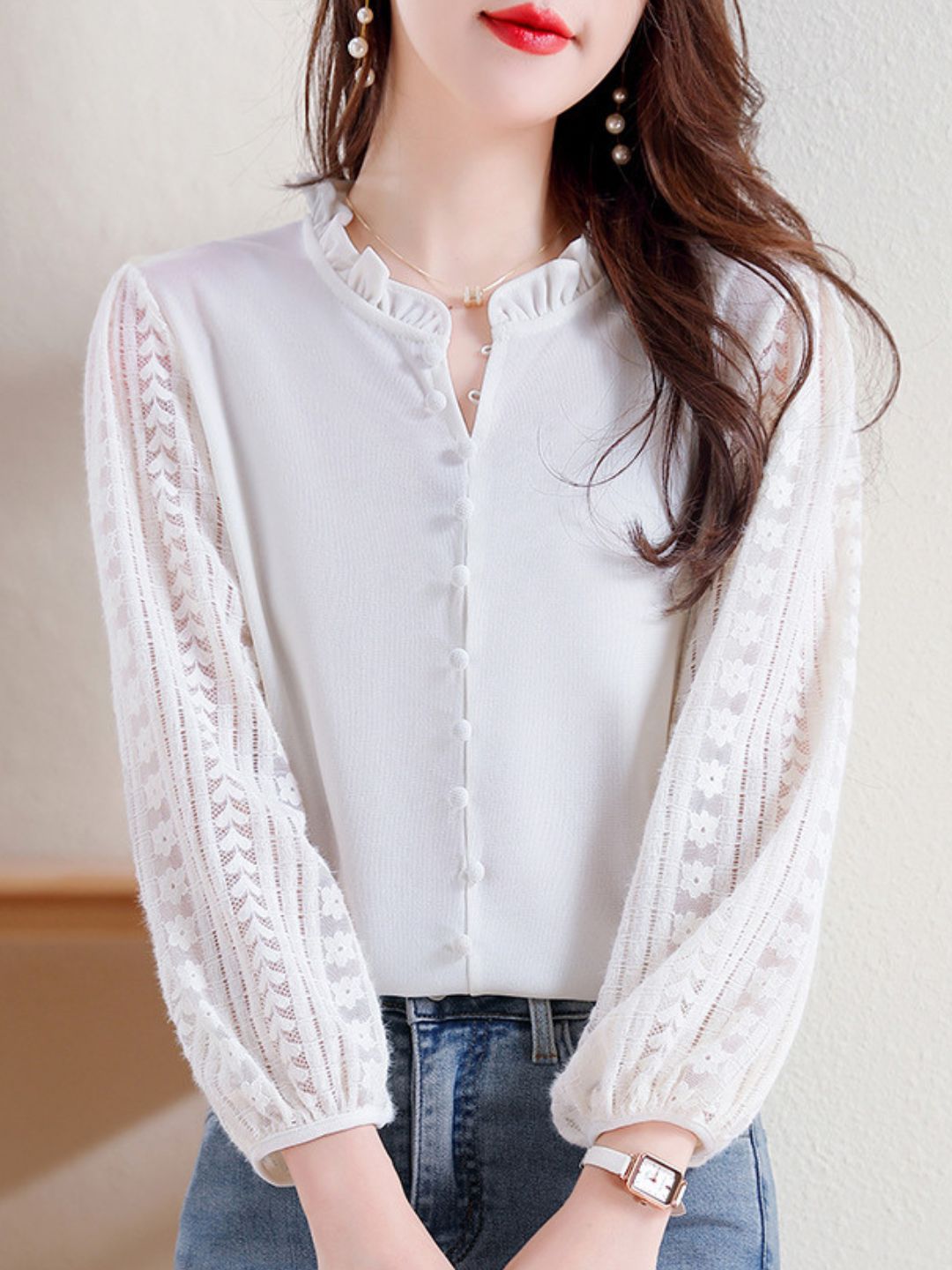 Elegant Lace Lantern Sleeve Top