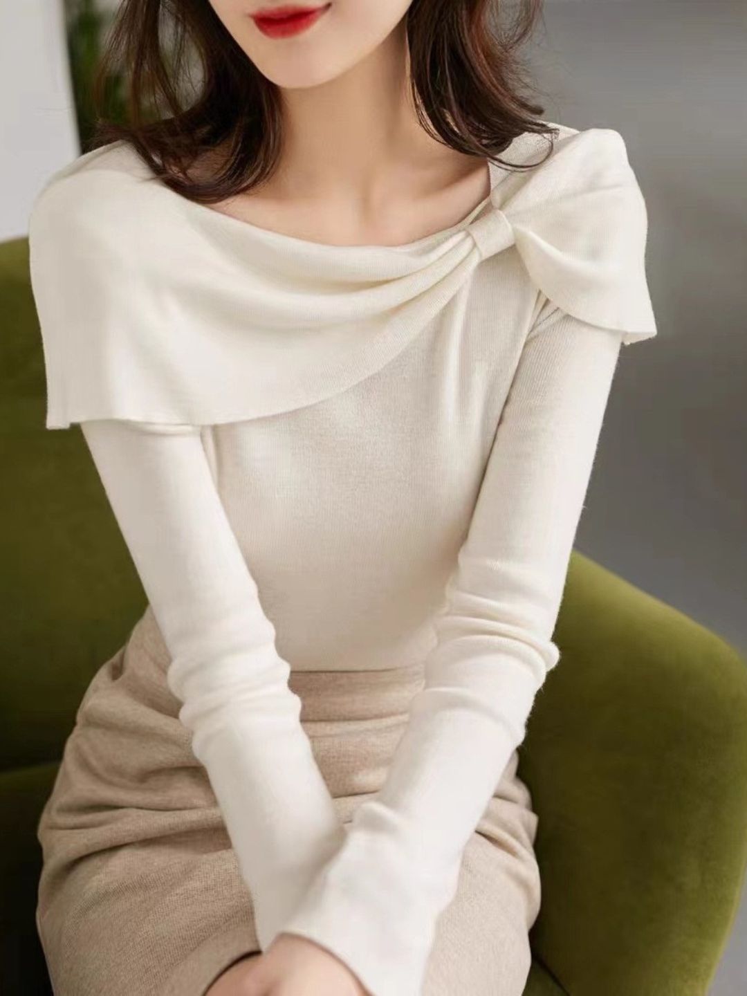Bow Knitted Sweater - Red