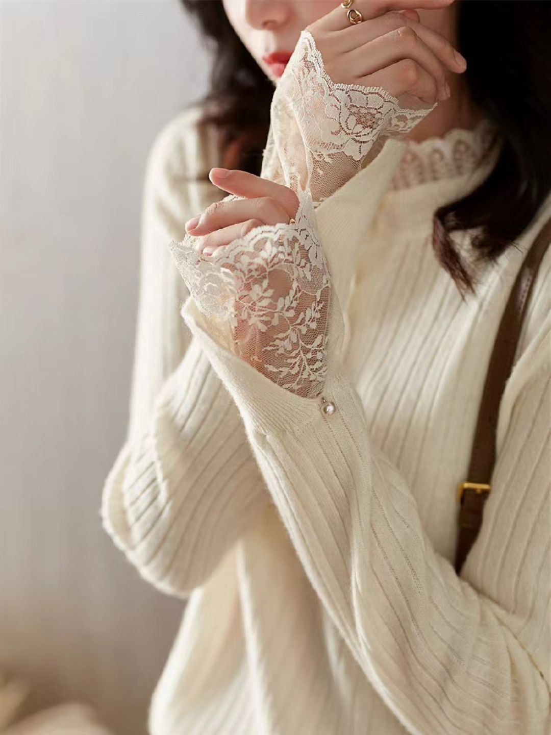Temperament Lace Sleeve Sweater