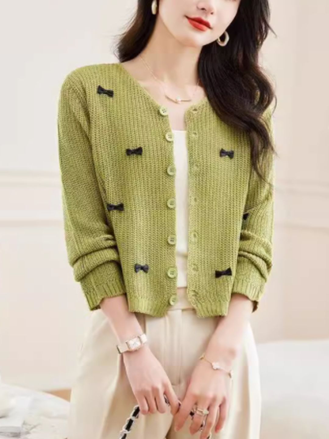 Classic Crew Neck Bow Knitted Top - Green