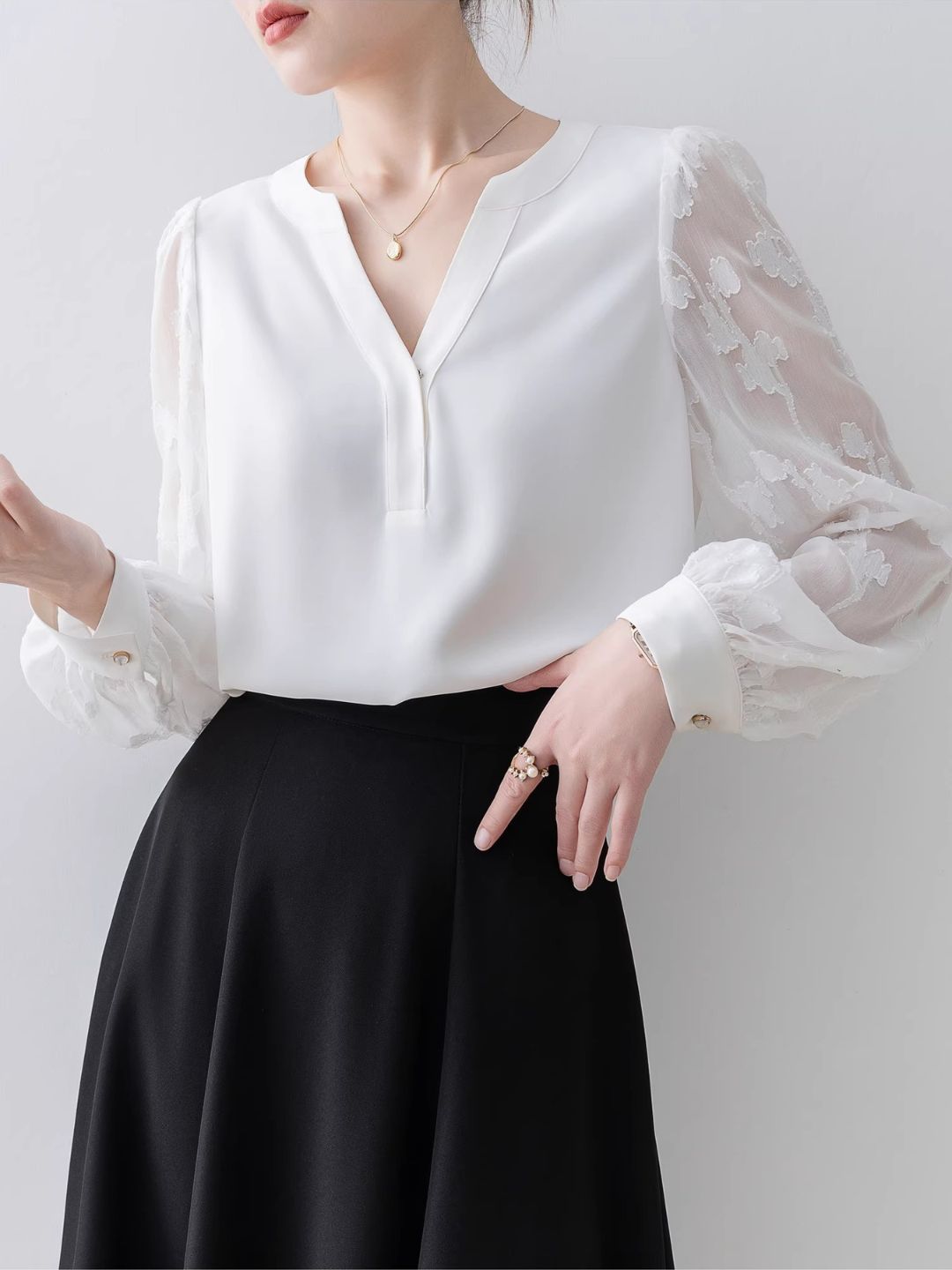 Floral Sleeve V-Neck Top