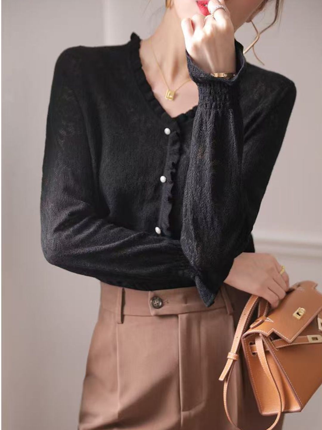 Hollow Fungus Lace V-Neck Top