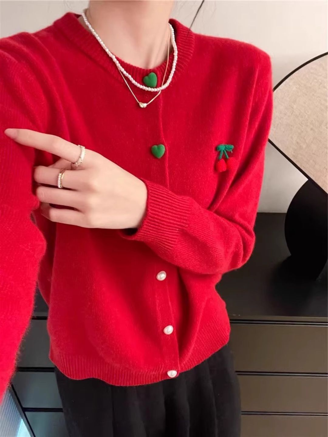 Round Neck Heart Single Breasted Knitted Cardigan -Red