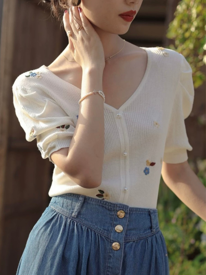 Embroidered Flower Knitted V-neck T-shirt - Green
