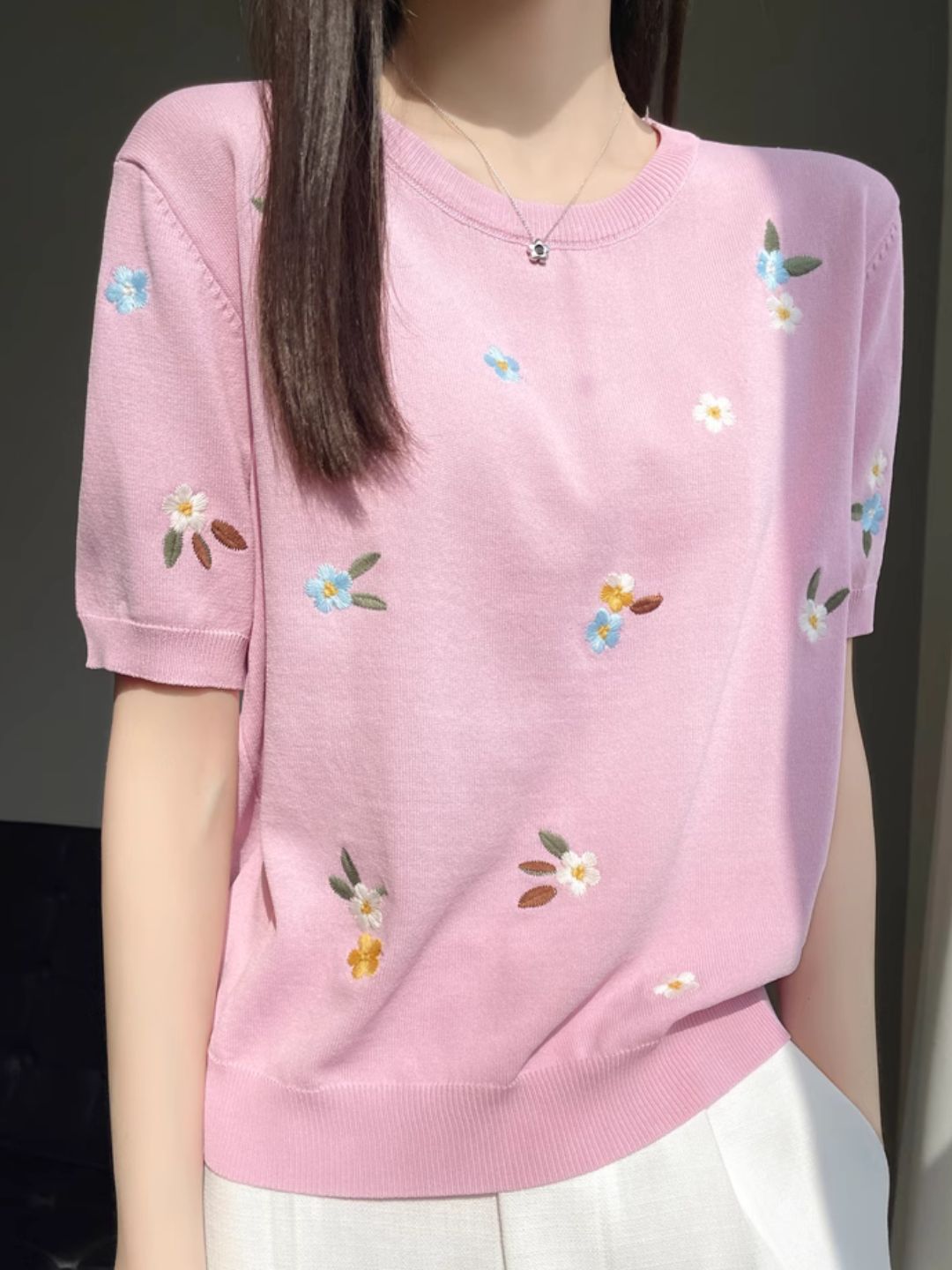 Crew Neck Embroidered Knitted Short Sleeves - Blue