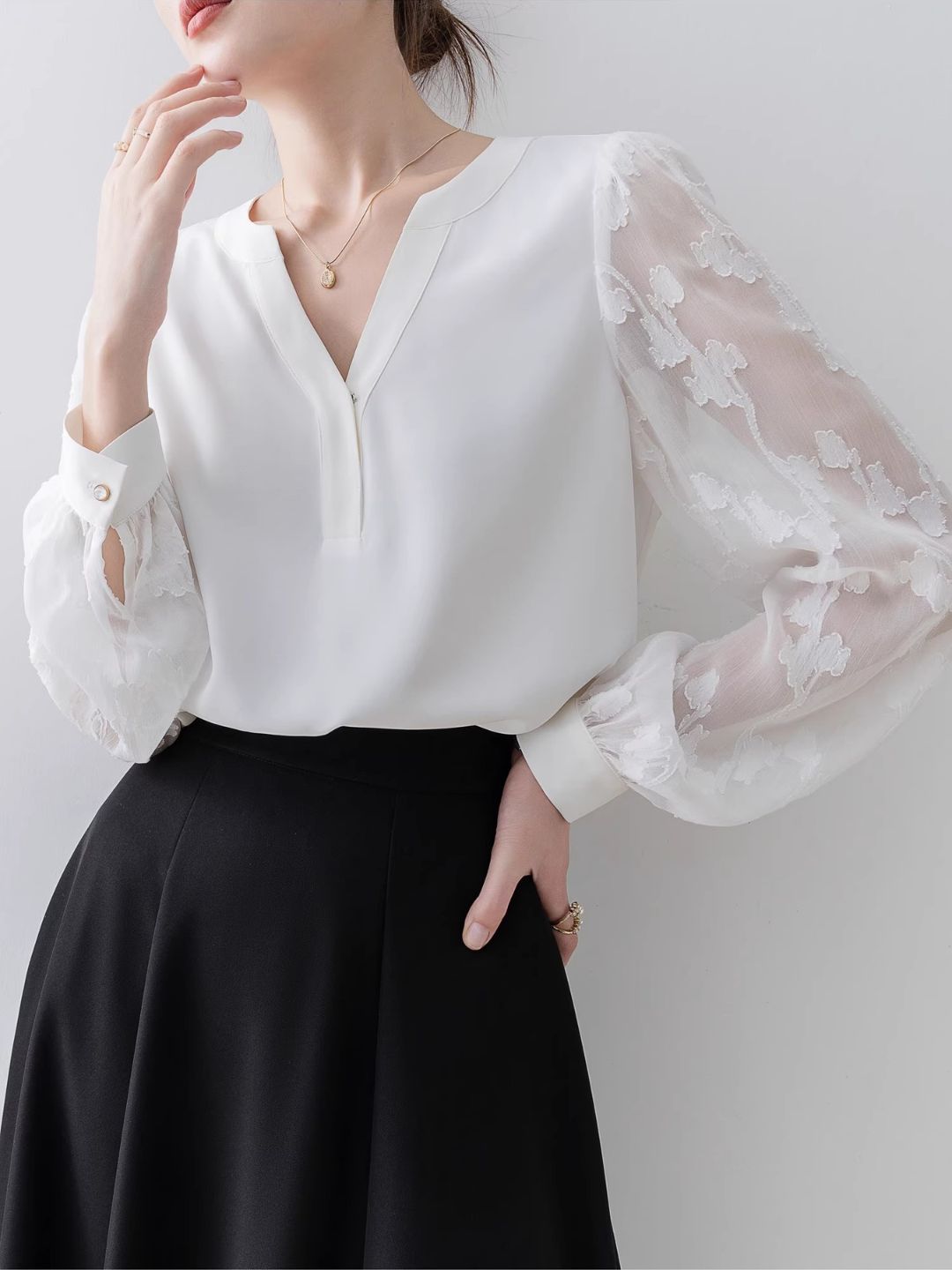 Floral Sleeve V-Neck Top