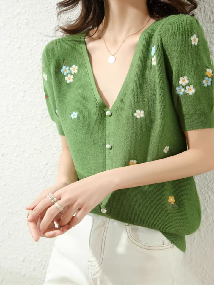 Embroidered Flower Knitted V-neck T-shirt - Black