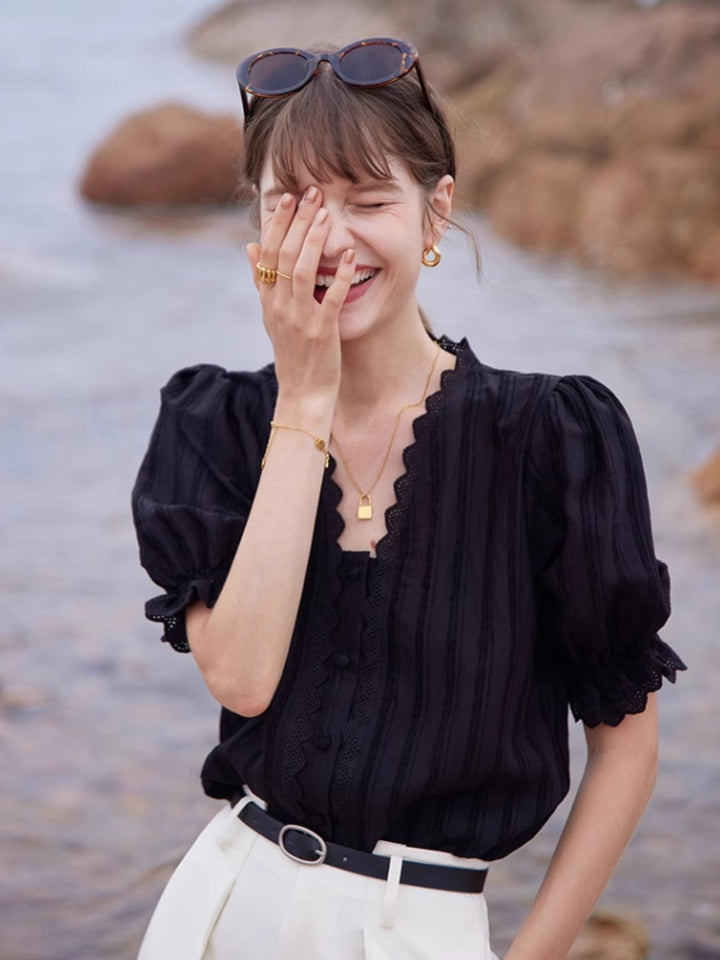 Lace V-neck Short-sleeved Shirt